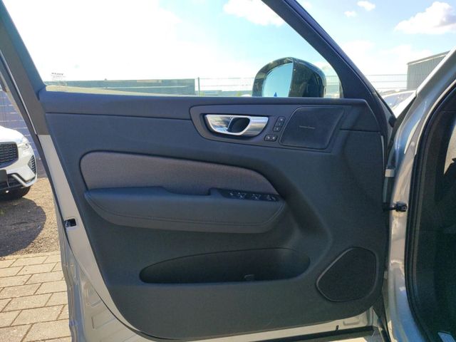 VOLVO XC 60 (Bild 17 von Array)