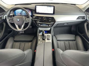 BMW 520 - 8