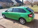 Skoda Rapid 1.0 TSI 81kW CLEVER Spaceback CLEVER - Skoda Rapid: Grün