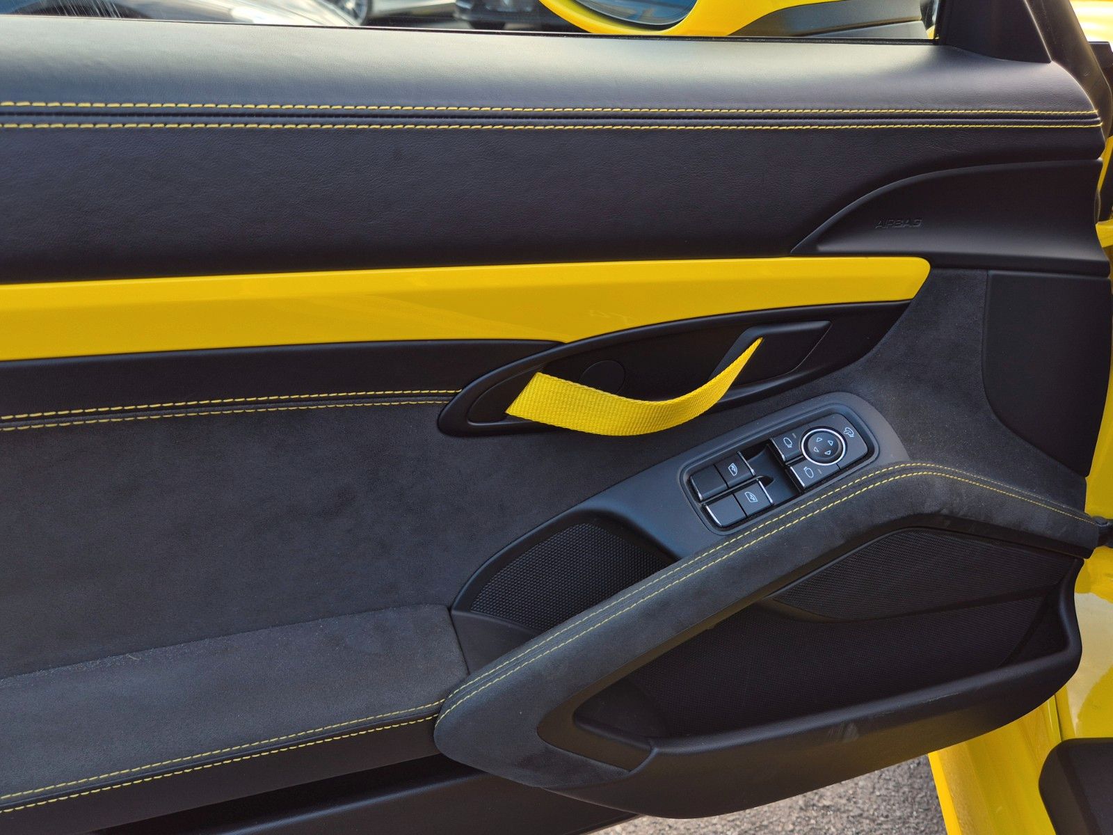 Fahrzeugabbildung Porsche Cayman GT4 Clubsport/PCCB/Manthey Kit/Approved