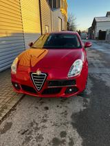 Alfa Romeo Giulietta 1.4 TB 16V - - Alfa Romeo Giulietta in Köln