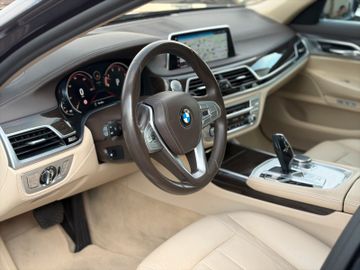 BMW 730 - 11