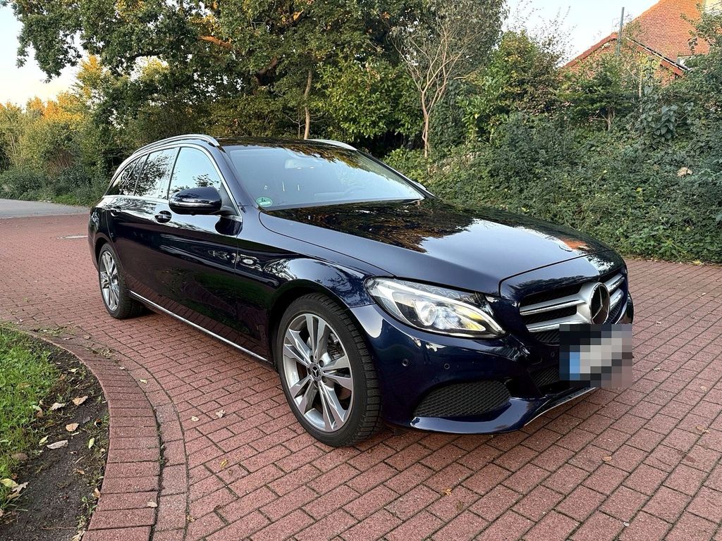 Image of Mercedes-Benz C 180