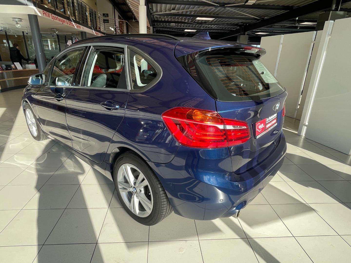 BMW 218 i Active Tourer Advantage+Navi+Alu++