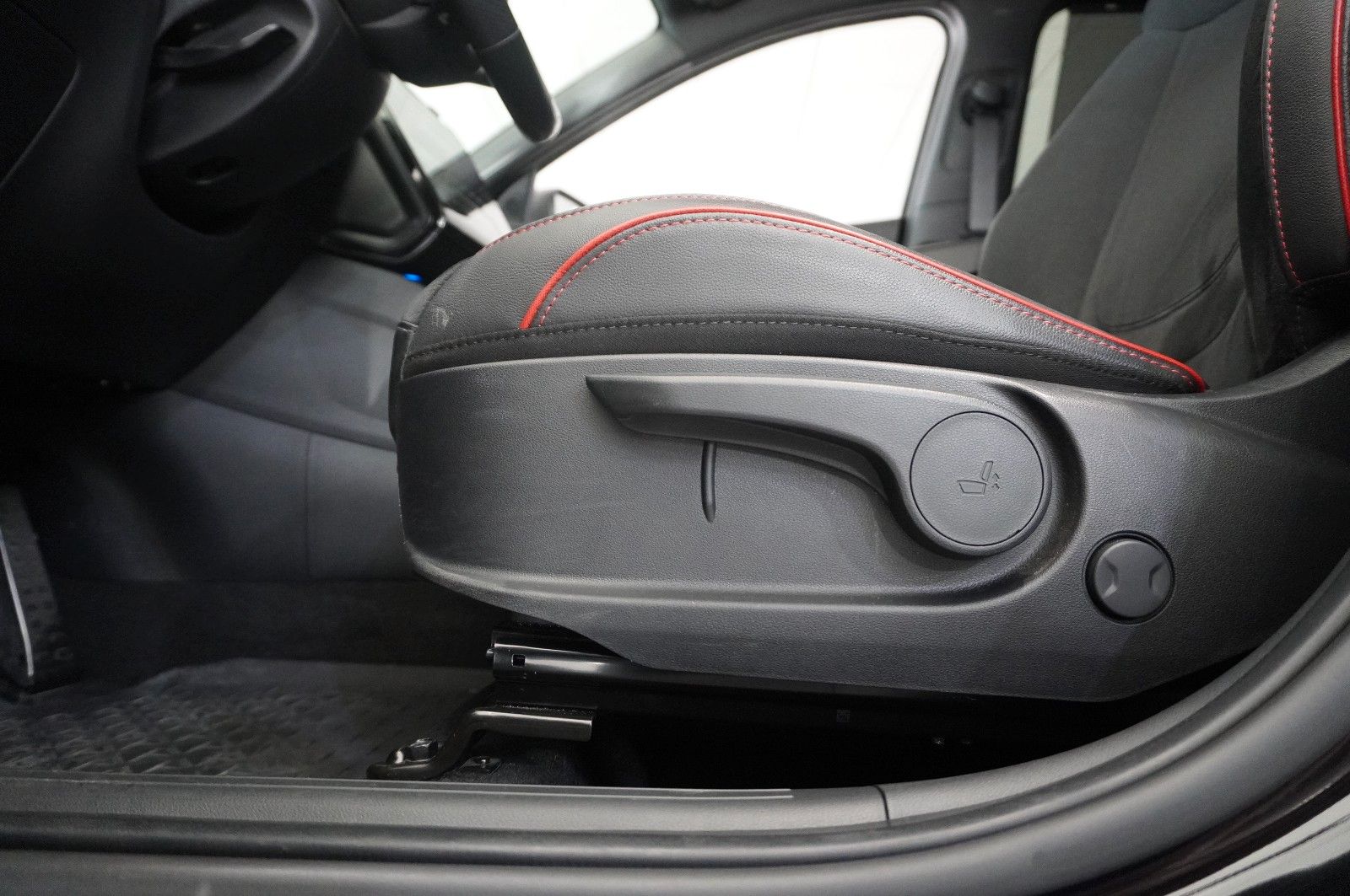 Fahrzeugabbildung Hyundai Tucson 1.6 T-GDI N-LINE NAVI/LED/KAMAERA/SHZ/VIR