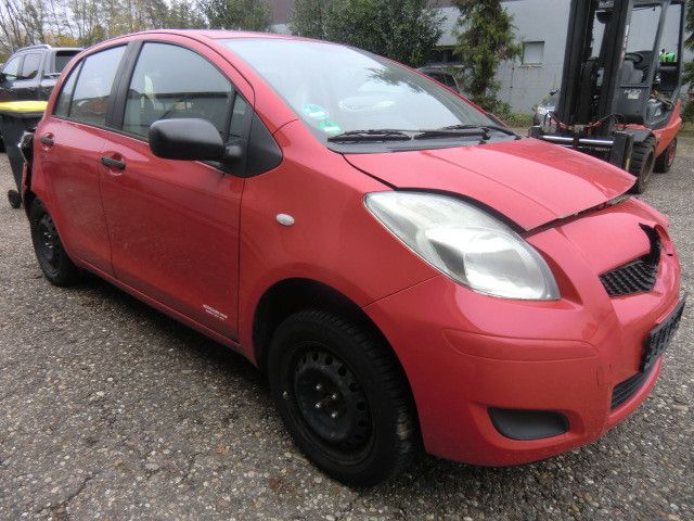 Toyota Yaris 1.0 Cool