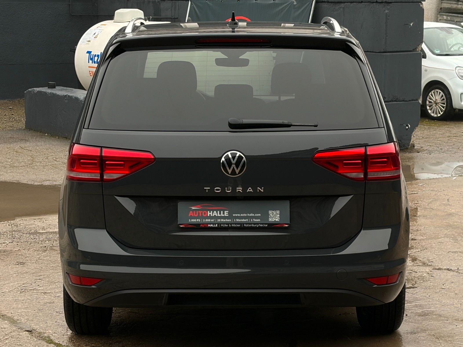 Fahrzeugabbildung Volkswagen Touran 1.5 TSI DSG Active Kamera ACC LED LHZ SHZ