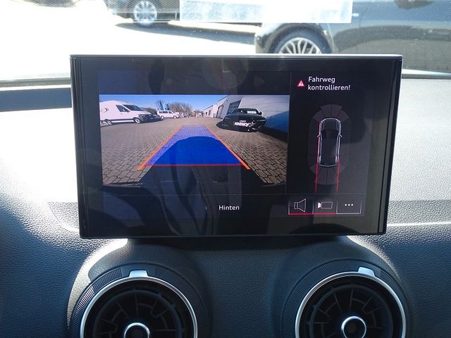 Q2 35 TFSI S-tronic advanced / AHZV