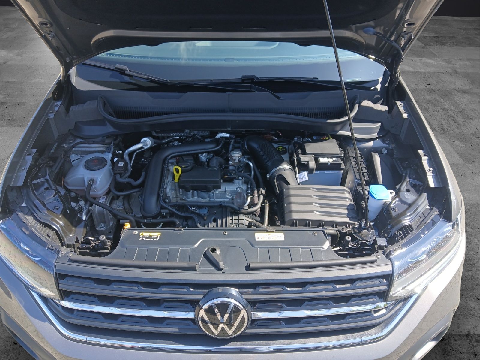 Fahrzeugabbildung Volkswagen T-Cross TSI Life LED