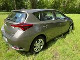 Toyota Auris Comfort 1,2-l-Turbo S/S Comfort, 8-fach - Toyota Auris: 1.8