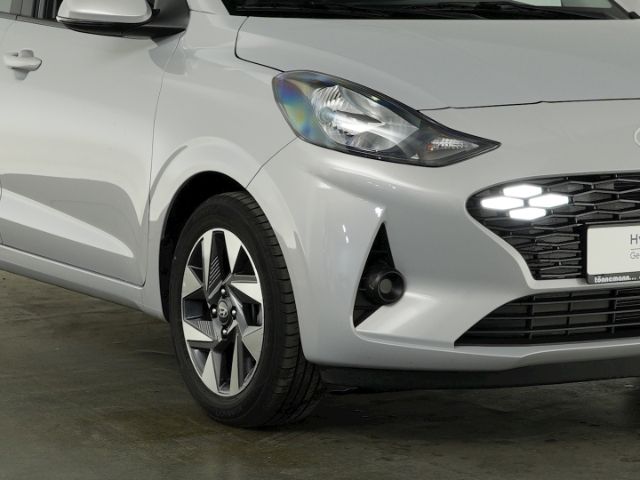 i10 FACELIFT TREND+NAVI+RÜCKFAHRKAMERA+SITZ-/LEN