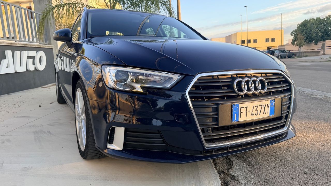 Audi A3 SPB 30 TFSI S tronic Sport imagem 3