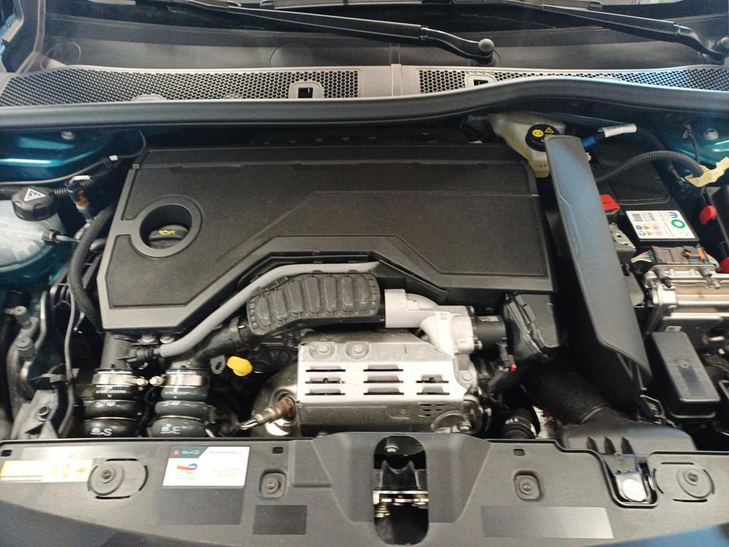 Peugeot 2008 BUSINESS HYBRID 145 e-DSC6