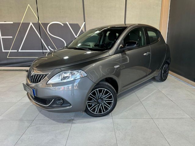 Otros Lancia Ypsilon 1.0 firefly hybrid Gold s *IVA ES