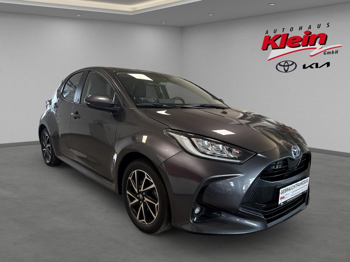 Toyota Yaris 1,5-l-VVT-iE Hybrid Team Deutschland LED A