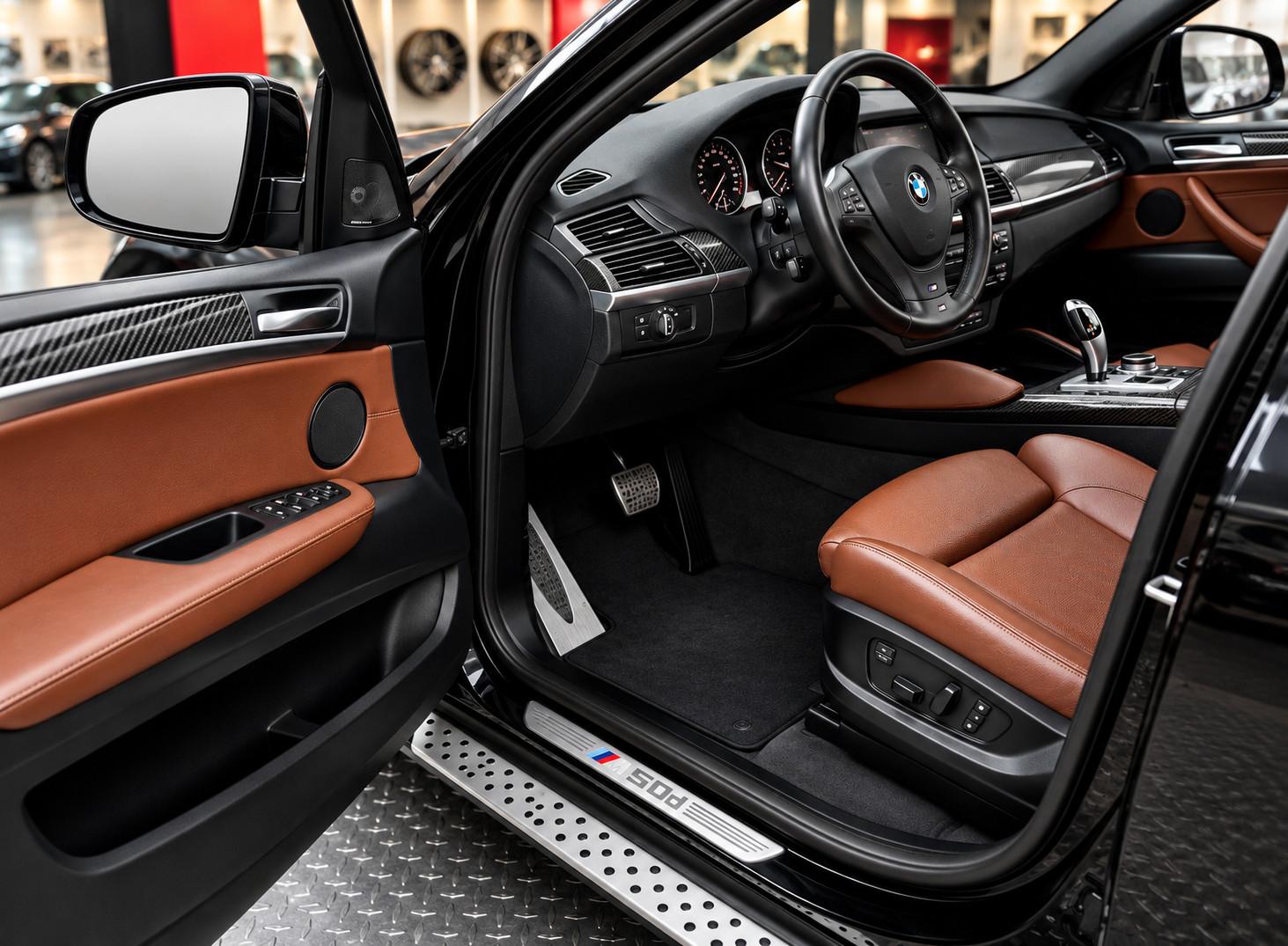 BMW X6 M50D 3.0 V6 381ch XDRIVE - AFFICHAGE TÊTE HAUTE - TOIT PANORAMIQUE - CAMÉRA 360° - SIÈGES MASSANTS - SUSPENSION PNEUMATIQUE