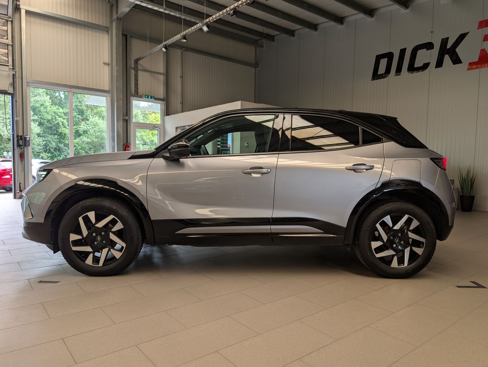 Fahrzeugabbildung Opel Mokka GS BLACK INTEL LUX TECH KAM SHZ BHL VIRTUA