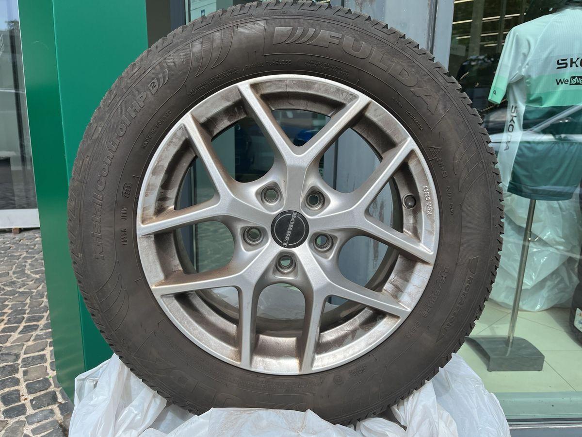 Skoda Karoq Style 1.5TSI / STANDHEIZ./SMARTLINK/8-fach