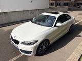 BMW 220i Coupé Sport Line - top ausgestattet - BMW 220 in Stuttgart