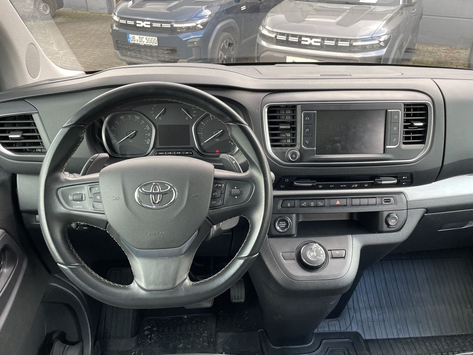 Fahrzeugabbildung Toyota Proace Verso 2.0 D-4D L2 Executive