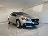Volvo V40 CROSS COUNTRY ACCONTO 0€ RATE DA 190€ AL MES - graue Volvo V40 Cross Country