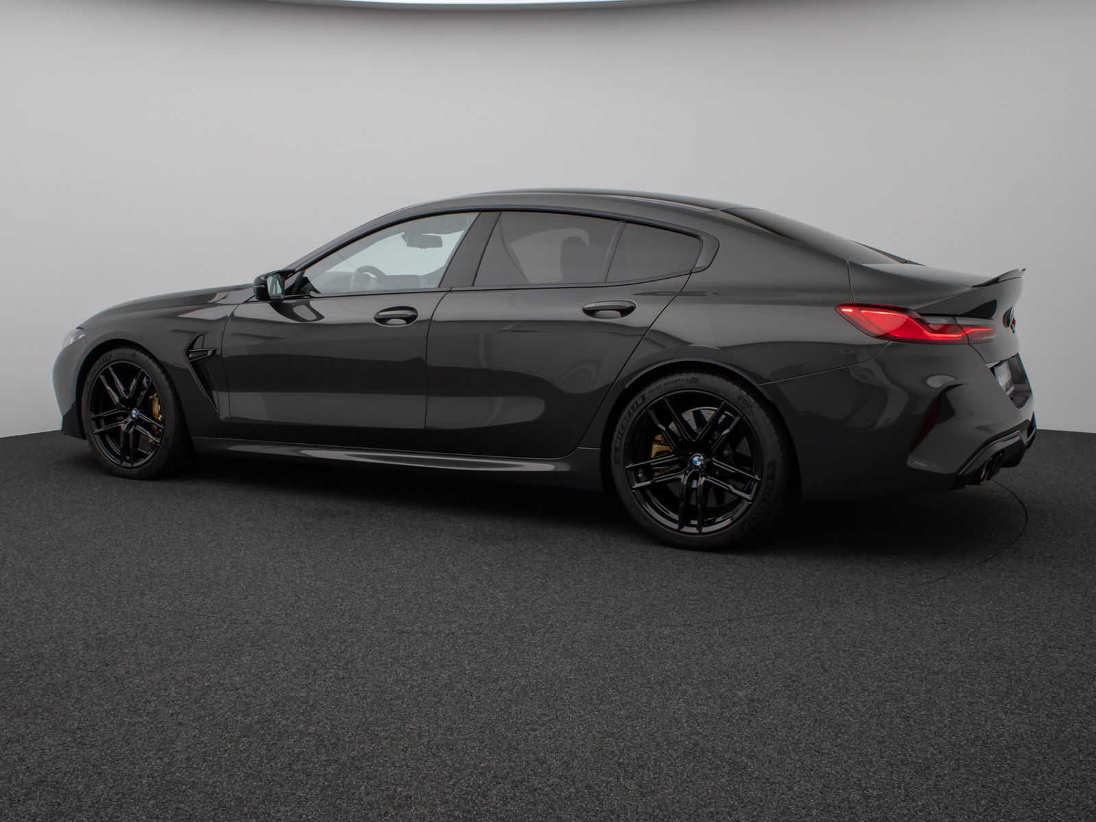 Fahrzeugabbildung BMW M8 Competition xD Gran Coupé SoftCL 360°TV Laser