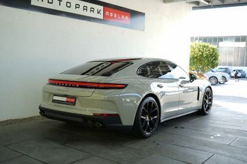 Porsche Panamera - 3