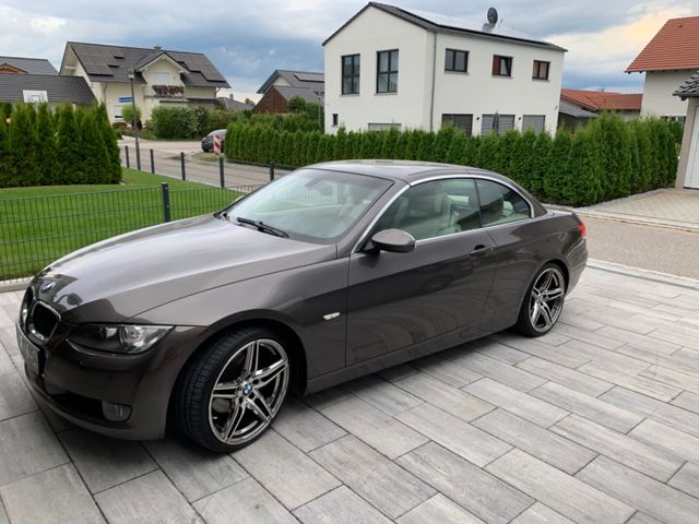 BMW 320d E93//Xenon//Top Gepflegt//Navi//