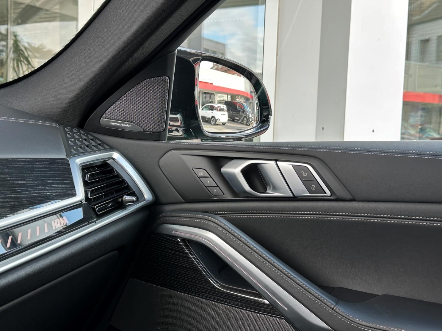 BMW X6 M60 i xD SOFT KLIMASITZE PANO CRYSTAL M-SITZE