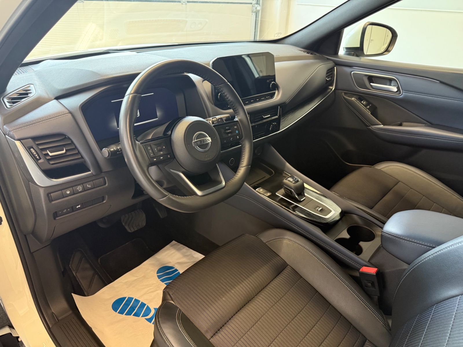 Fahrzeugabbildung Nissan Qashqai Tekna MHEV; Autom.,HUD,Teilleder,AHK