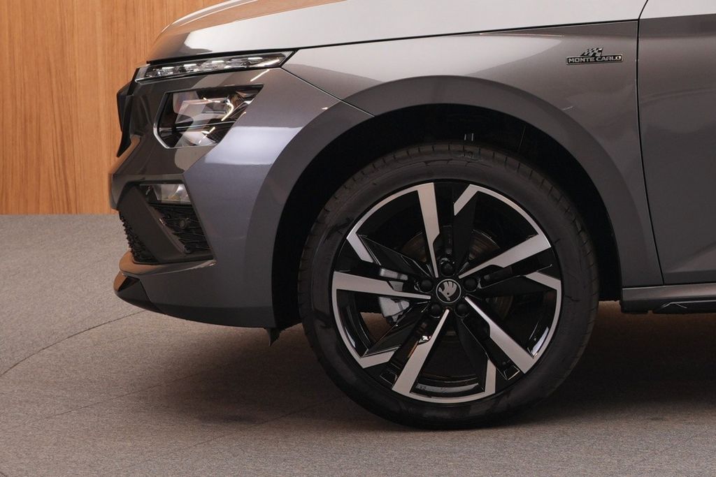 ŠKODA Kamiq Kamiq Monte Carlo 1.5 TSI DSG – Bild 9 von 13