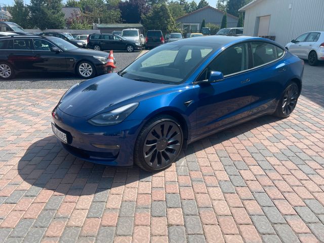 Tesla Model 3 Performance Dual AWD 1. Hand