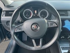 SKODA Octavia Combi Ambition Carplay | Tempomat