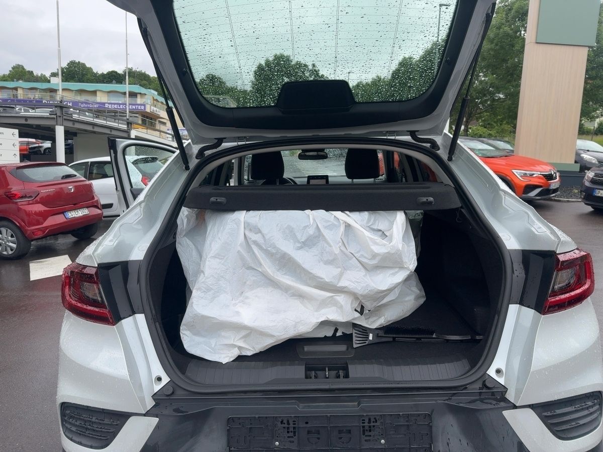Fahrzeugabbildung Renault Arkana INTENS TCe 140 EDC SHZ Navi Kamera