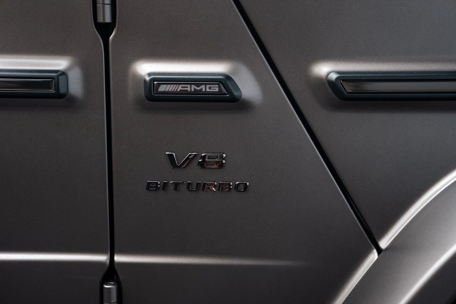 Fahrzeugabbildung Mercedes-Benz G63 A22/SUPERIOR/CARBON/MY 2026