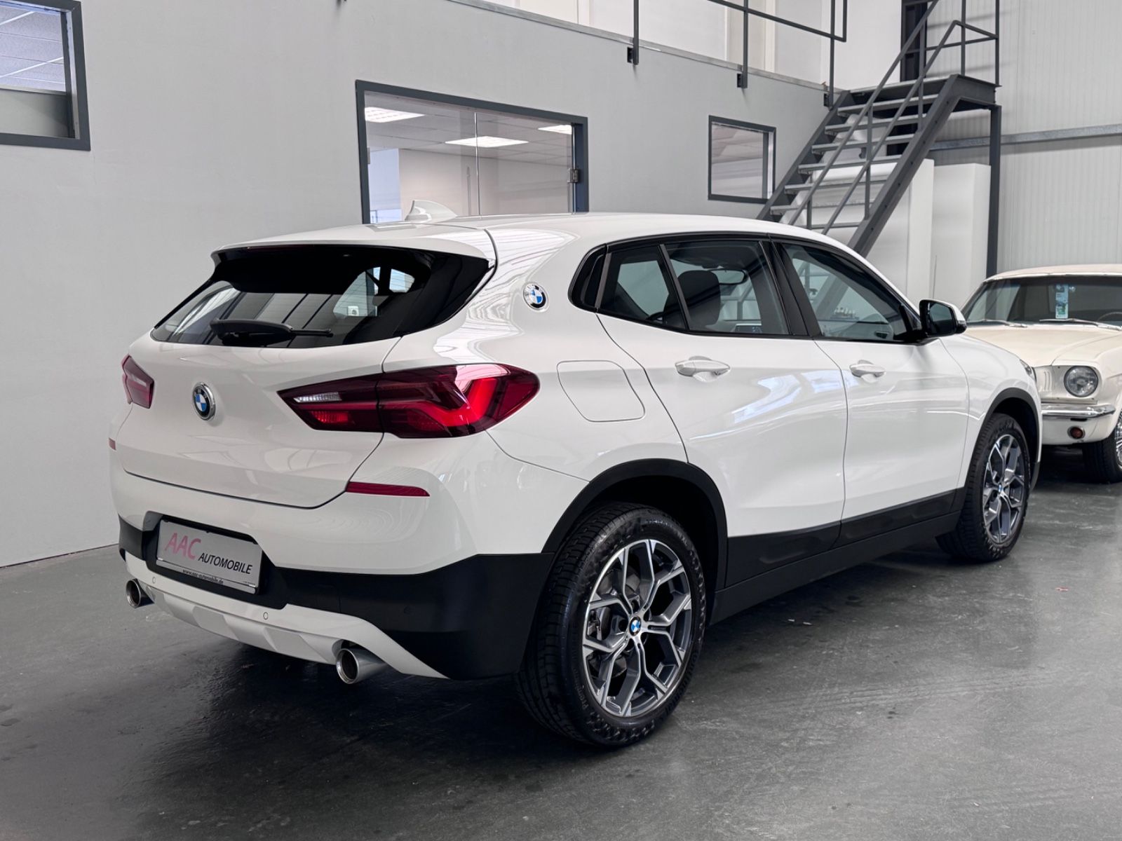 BMW X2 sDrive 20 i Advantage Plus/Navi/Tempomat foto 7