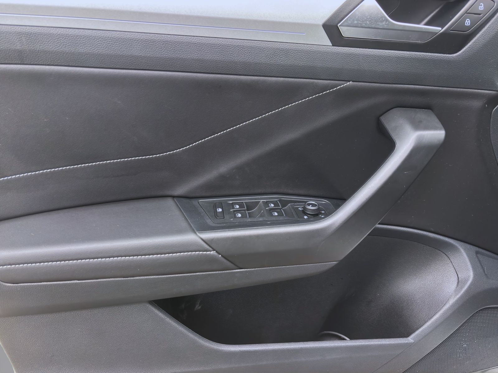 Volkswagen T-Roc - Bild 10