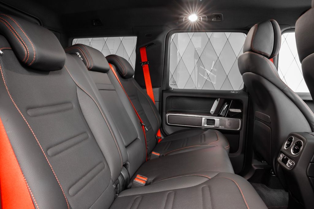 G 350 d BLACK/BLACK AMG LINE SUNROOF MASSAGE 20" - Bild 17
