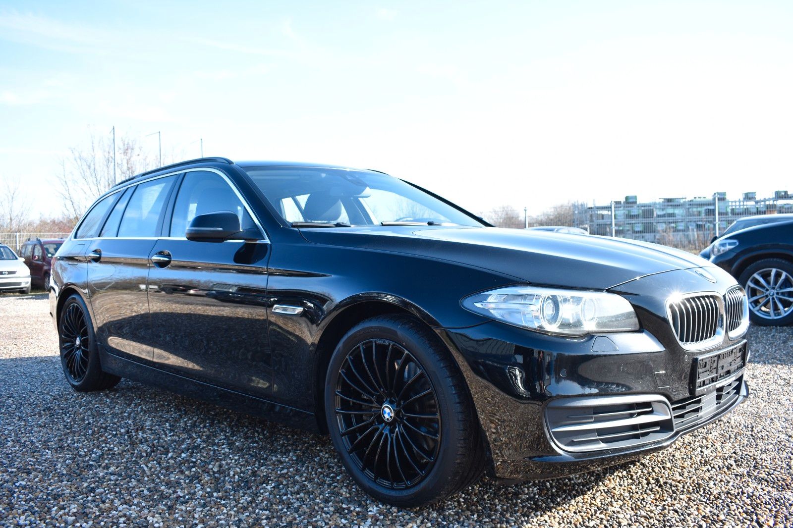 Fahrzeugabbildung BMW 530 d Touring ACC AHK HUD