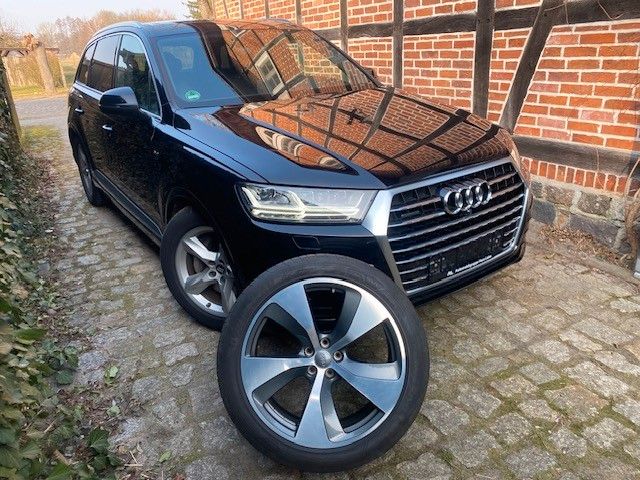 Audi Q7 3.0TDI quattro S-line Sport Plus/7-Sitze/VOLL