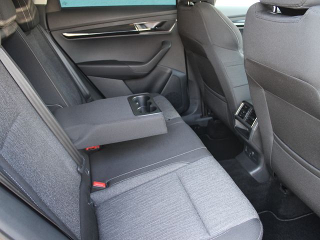 Karoq 1.6 TDI Style  Navi*Standheizung*LED