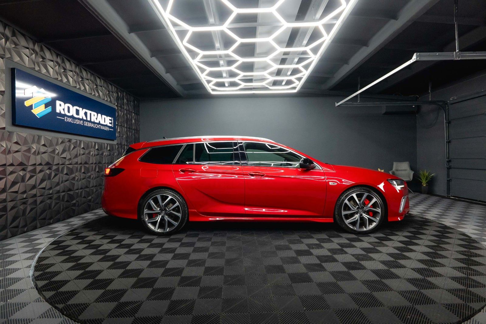 Fahrzeugabbildung Opel Insignia B Sports Tourer GSi 4x4 *ACC*LED*1.Hand