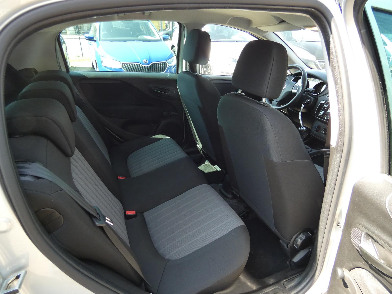 Fiat Punto *2HAND*PDC*KLIMA*ALU*5-TÜR-TÜV 3/28