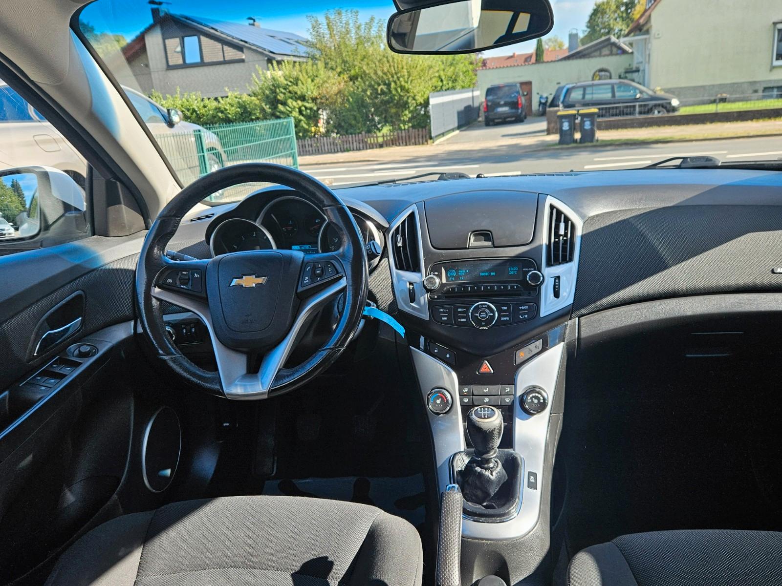 Chevrolet Cruze 2014 — photo 9