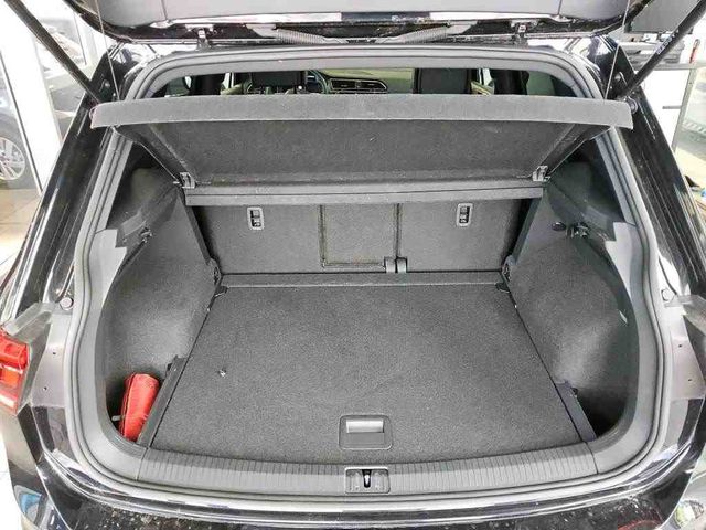 Tiguan 2.0 TDI 4M R-LINE MATRIX+AHK+HUD+PANO+ACC