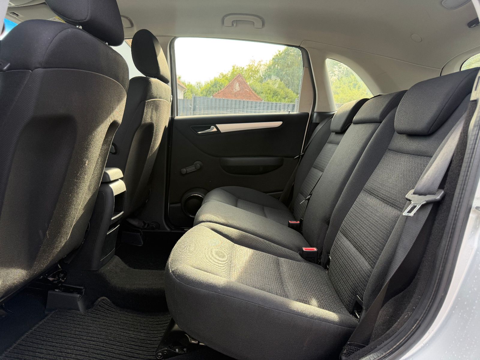 MERCEDES-BENZ B 200 CDI AUTOMATIK/NAVI/AHK/KLIMA – Foto 11