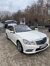 Mercedes-Benz E 500 4MATIC T BlueEFFICIENCY AVANTGARDE AVA...