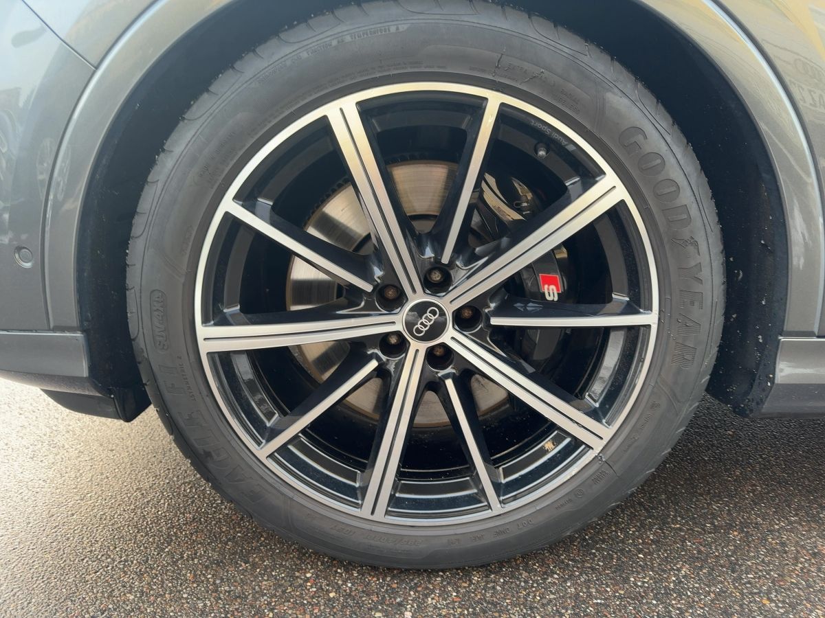 Audi SQ7 - Bild 12