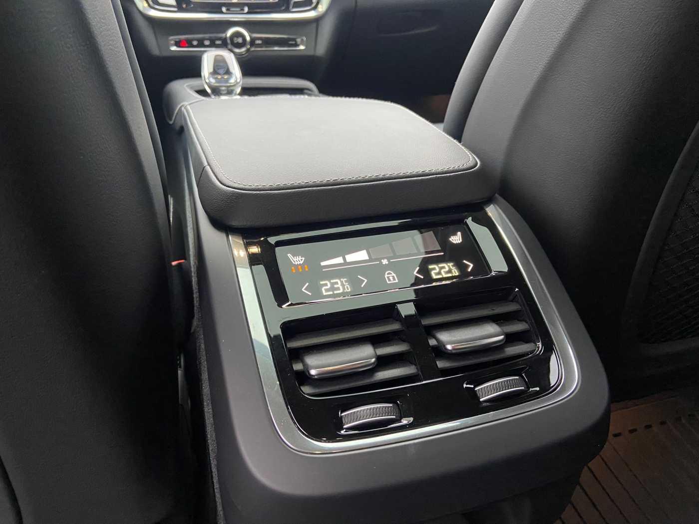 Volvo S90 Ultimate, B5 AWD,VMax,21",HUD,SD,Luft,Massag