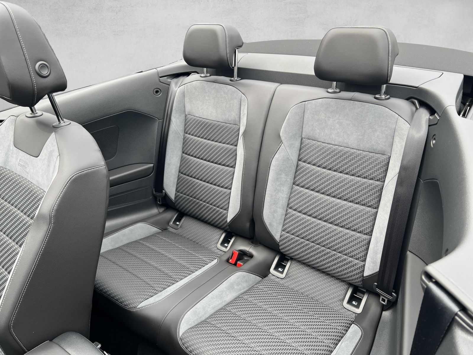 T-Roc Cabriolet R-Line 1.5 TSI  DSG*IQ.Light*ACC